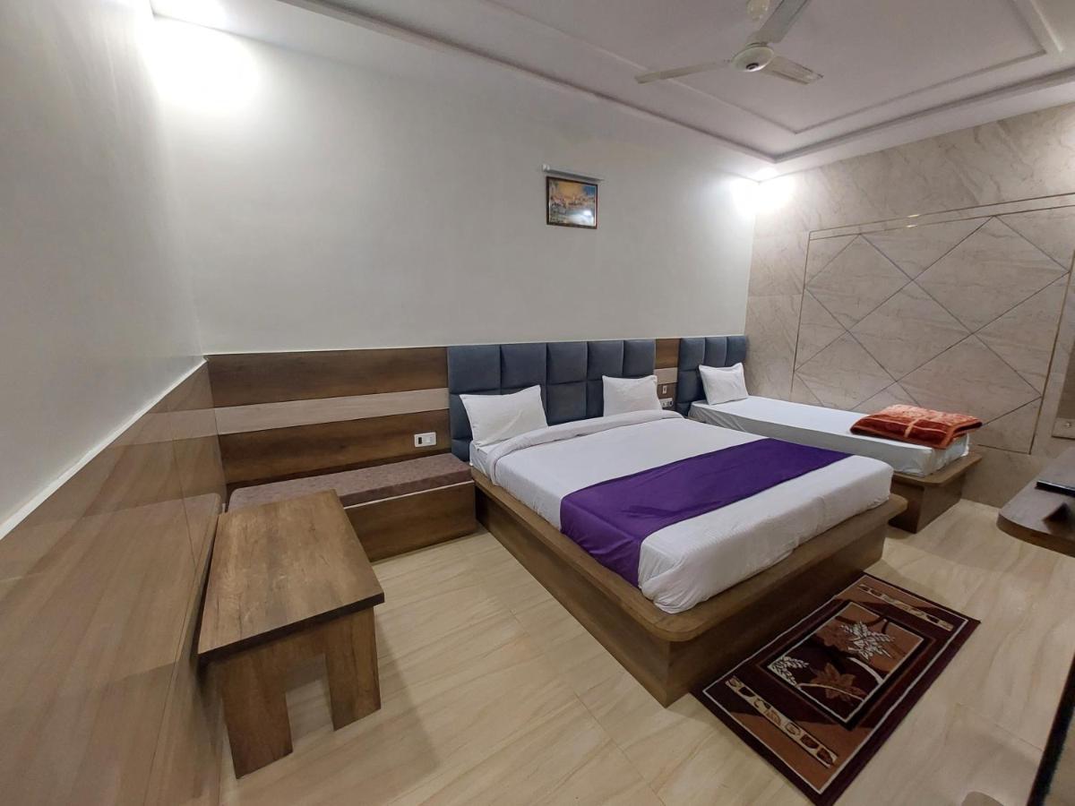 Taj Nice Point Manage By Taj Sunrise Group Agra  Exterior foto