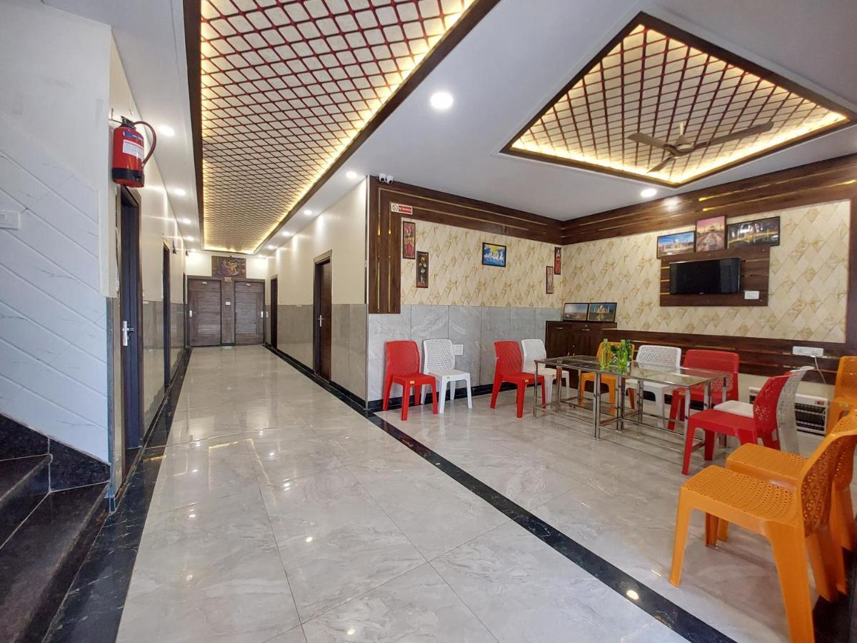 Taj Nice Point Manage By Taj Sunrise Group Agra  Exterior foto
