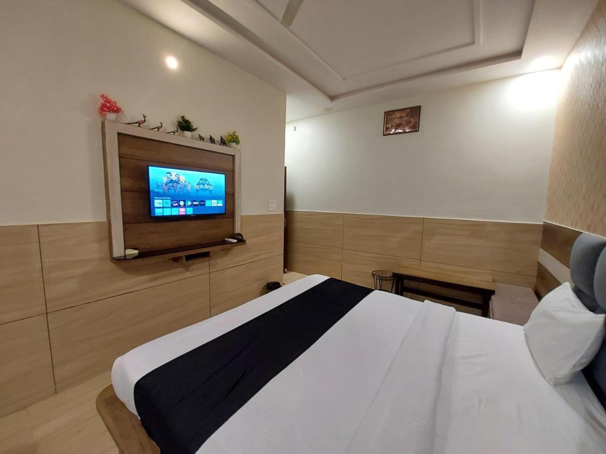 Taj Nice Point Manage By Taj Sunrise Group Agra  Exterior foto