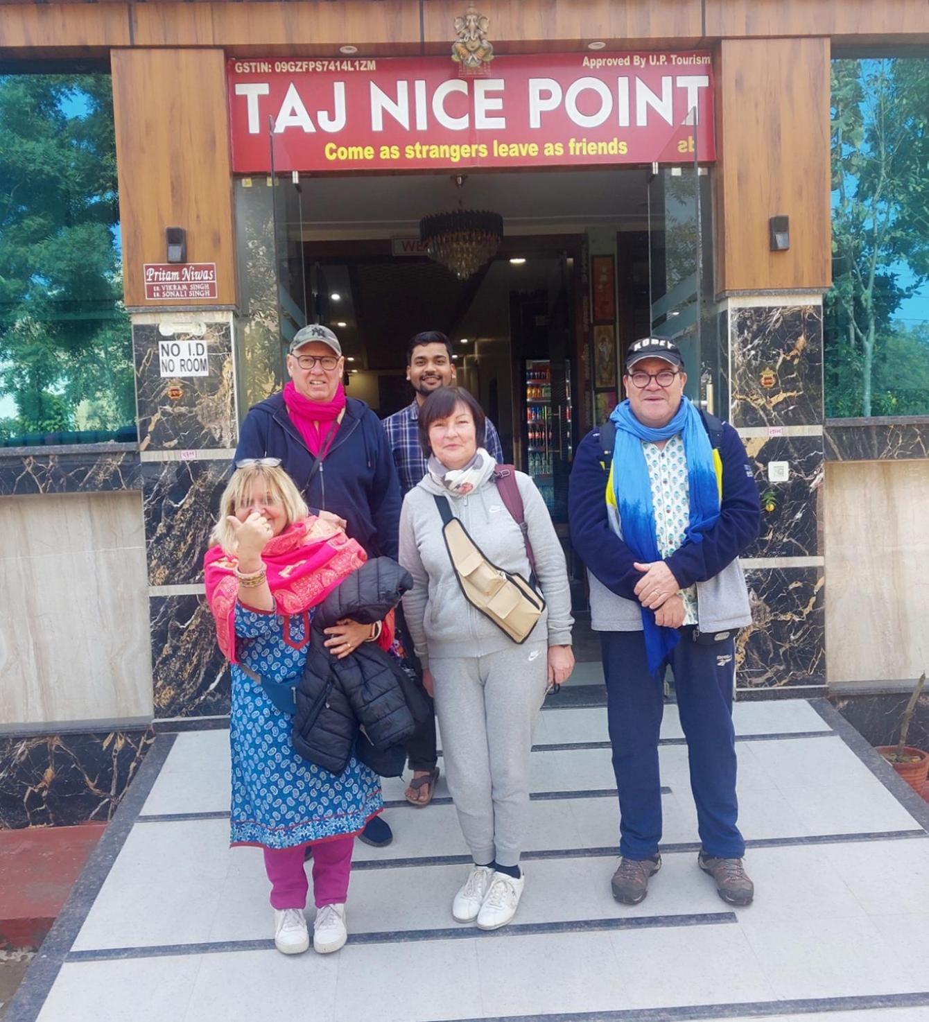 Taj Nice Point Manage By Taj Sunrise Group Agra  Exterior foto