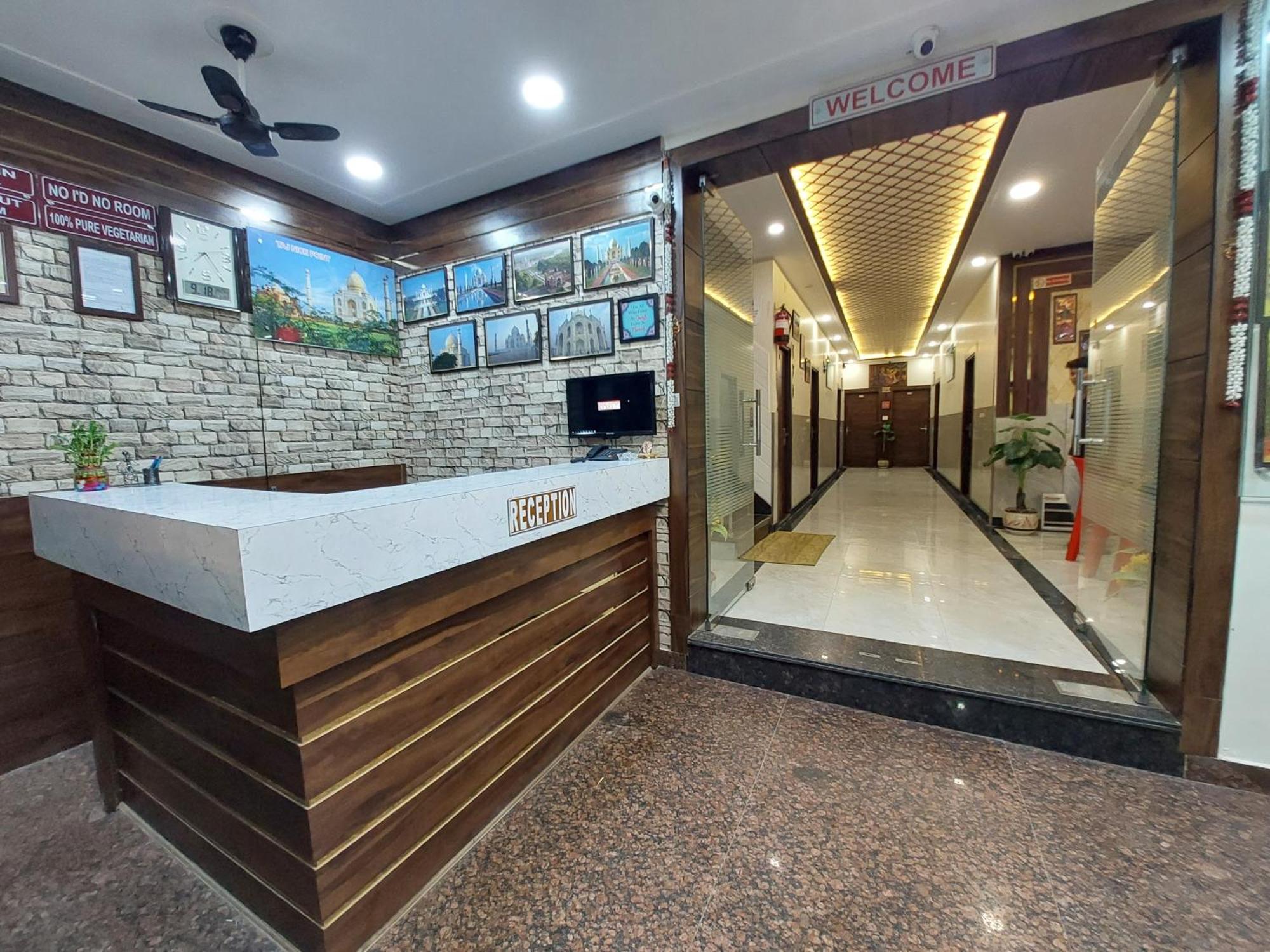 Taj Nice Point Manage By Taj Sunrise Group Agra  Exterior foto