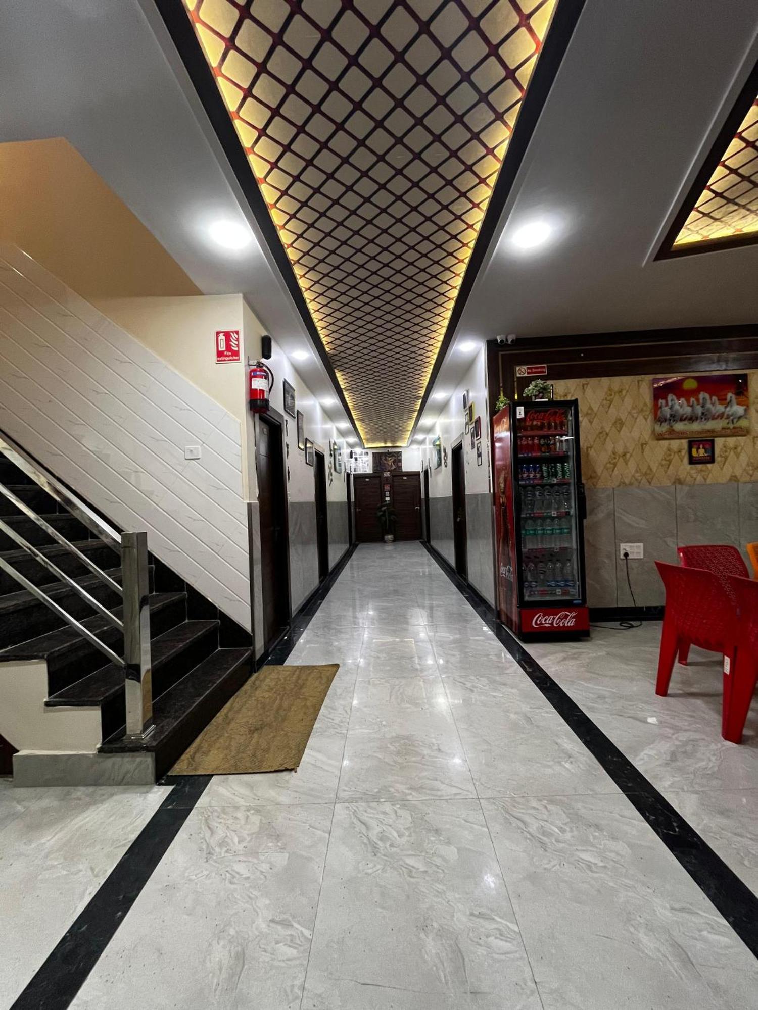 Taj Nice Point Manage By Taj Sunrise Group Agra  Exterior foto