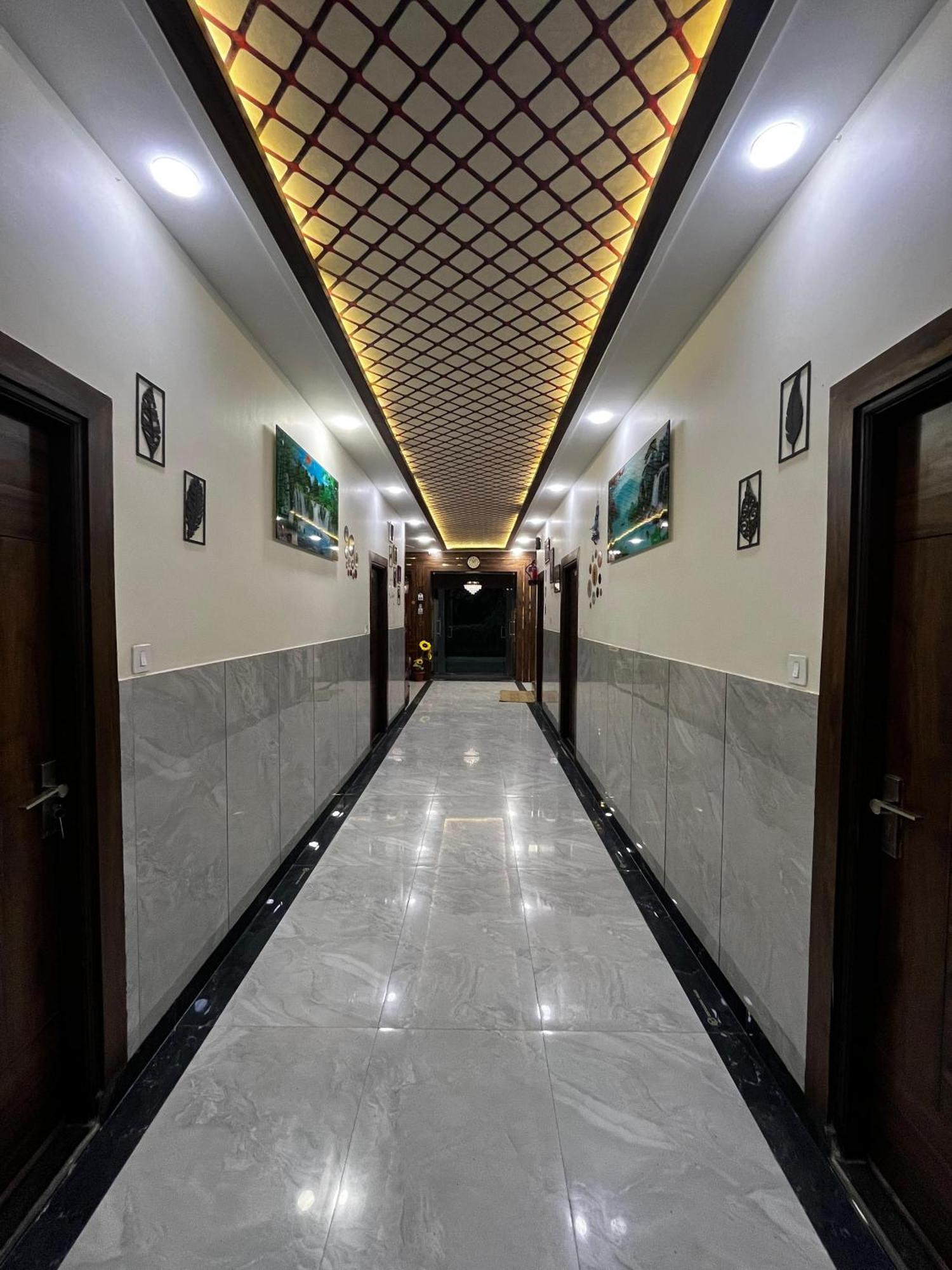 Taj Nice Point Manage By Taj Sunrise Group Agra  Exterior foto