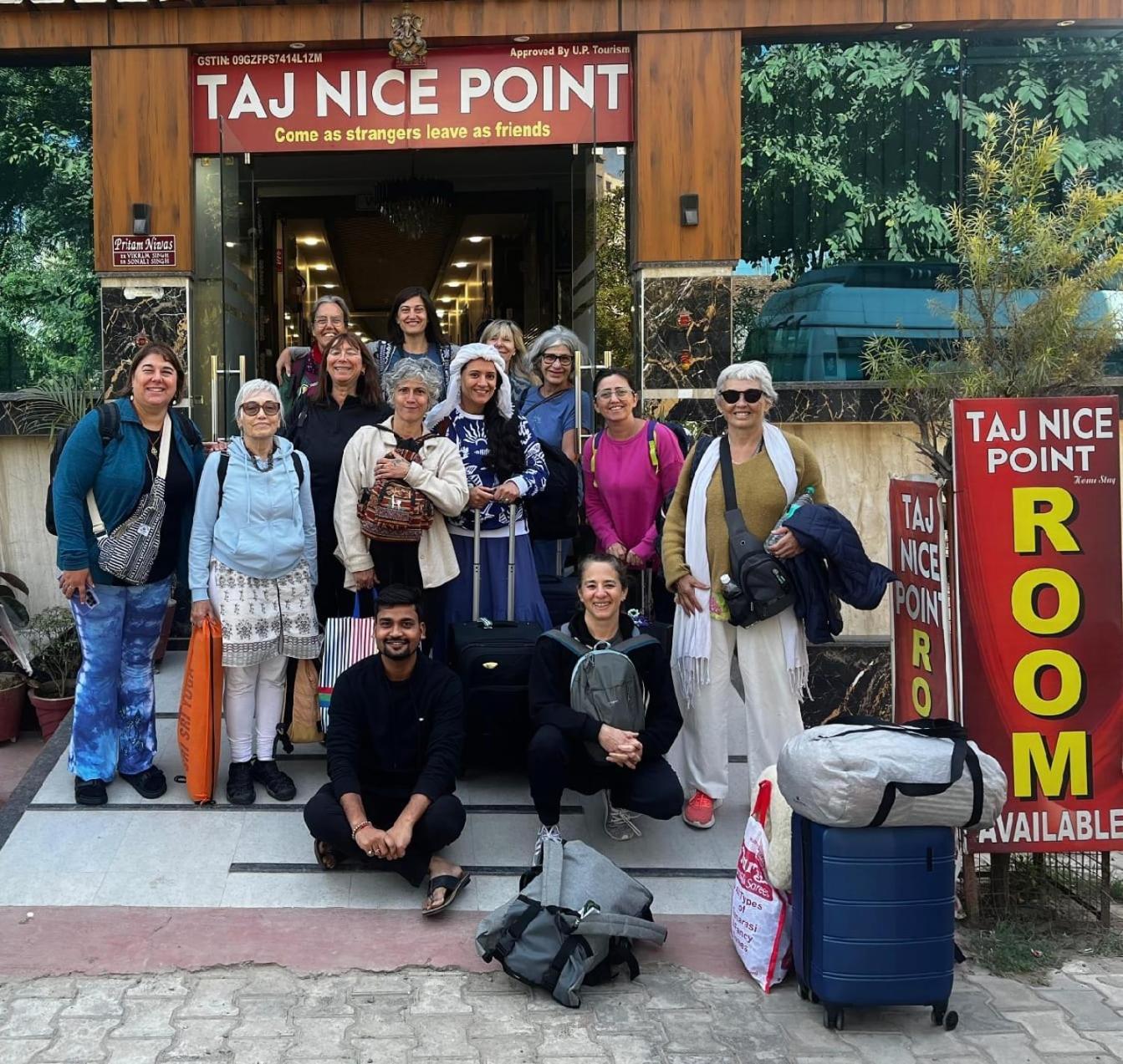 Taj Nice Point Manage By Taj Sunrise Group Agra  Exterior foto